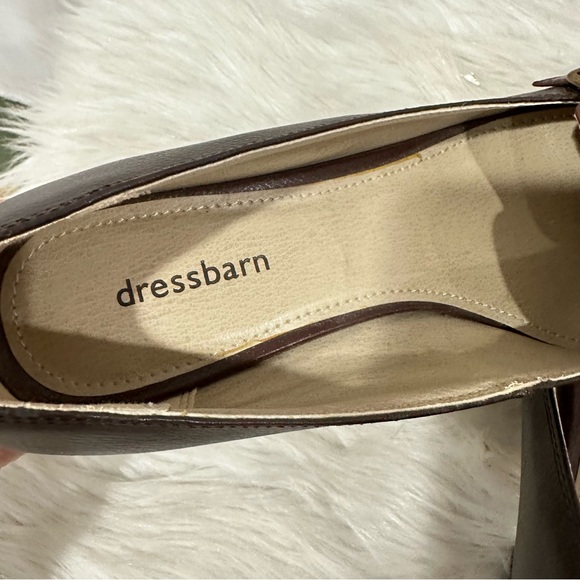Dress Barn Brown Heels - Picture 6 of 8